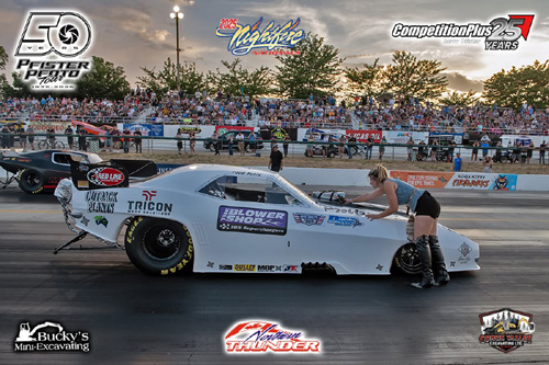 Todd Plate - 'Problem Child' (near lane) vs Jon Capps - 
'Matthews Motorsports' (far lane)